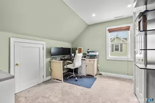 39 Maple Tree Ave, Stamford, CT 06906 - Photo 28