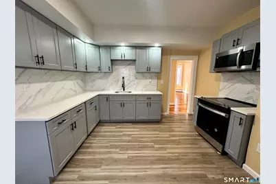 207 Greenfield Street, Hartford, CT 06112 - Photo 4