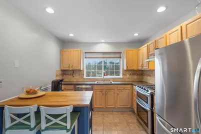 560 Silver Sands Road #1001, East Haven, CT 06512 - Photo 4