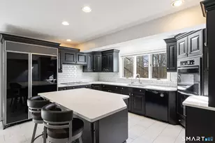 9 Lazy Brook Rd, Shelton, CT 06484 - Photo 8