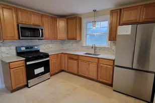 64 Glenview Terrace, New Haven, CT 06515 - Photo 2