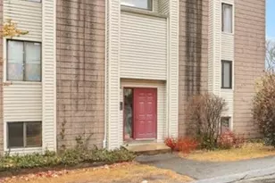 131 Burgundy Hill Ln, Middletown, CT 06457 - Photo 1