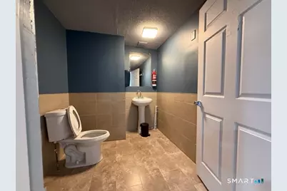 615 East Main Street #3, Meriden, CT 06450 - Photo 8