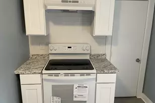 50 School St, Groton, CT 06340 - Photo 14