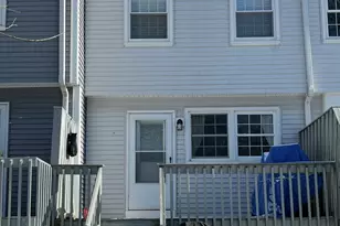 25 Riverside Dr, Clinton, CT 06413 - Photo 12