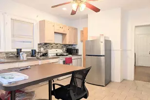 454 Pembroke St, Bridgeport, CT 06608 - Photo 20