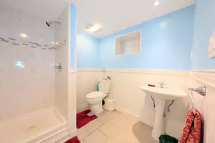 454 Pembroke St, Bridgeport, CT 06608 - Photo 32