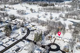 22 Mohawk Cir, Newington, CT 06111 - Photo 2