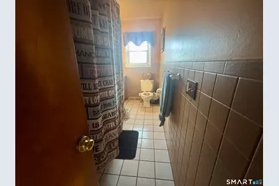 8 Meadow Road, Hamden, CT 06514 - Photo 14