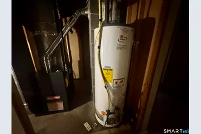 8 Meadow Road, Hamden, CT 06514 - Photo 18