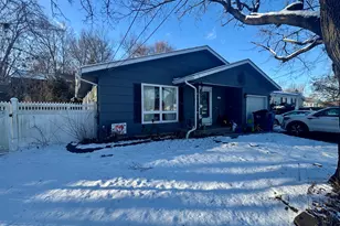 8 Meadow Rd, Hamden, CT 06514 - Photo 2