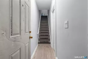 301 Poplar St, Bridgeport, CT 06605 - Photo 26