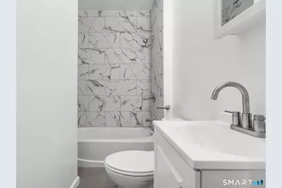 301 Poplar Street, Bridgeport, CT 06605 - Photo 28