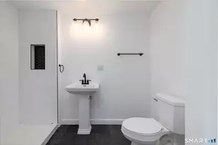 6 Waterbury Rd, North Haven, CT 06473 - Photo 20