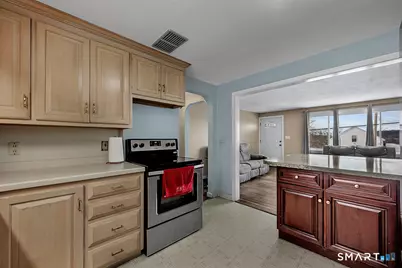 70 Baldwin Street, Meriden, CT 06451 - Photo 14