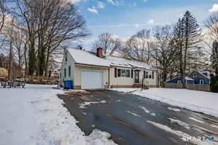 70 Baldwin St, Meriden, CT 06451 - Photo 2