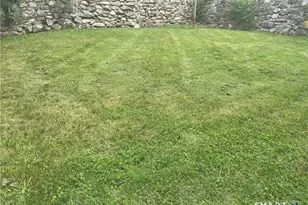 61 8th St, Derby, CT 06418 - Photo 8