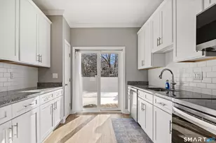 180 S Washington St, Plainville, CT 06062 - Photo 6