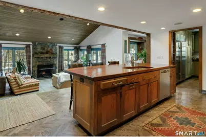 3 Raiders Lane, Darien, CT 06820 - Photo 8