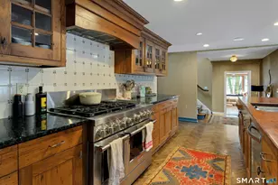 3 Raiders Ln, Darien, CT 06820 - Photo 6