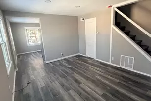 58 Victory Dr, New Haven, CT 06515 - Photo 2