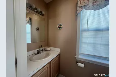 12 Woodedge Avenue, Waterbury, CT 06706 - Photo 10