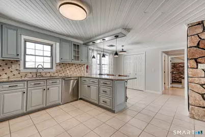 9 Preli Court, Southington, CT 06489 - Photo 10