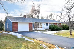 70 Eastlawn Dr, Torrington, CT 06790 - Photo 2