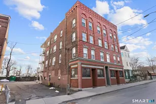 985 Bank St, Waterbury, CT 06708 - Photo 8