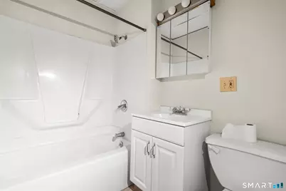 985 Bank Street, Waterbury, CT 06708 - Photo 18