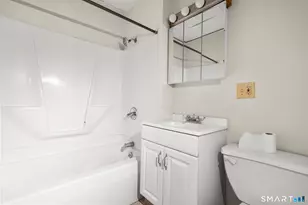 985 Bank St, Waterbury, CT 06708 - Photo 18