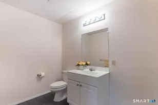 102 Coventry Ln, Trumbull, CT 06611 - Photo 32