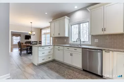 102 Coventry Lane, Trumbull, CT 06611 - Photo 8