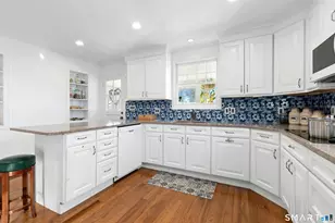 201 Judd St, Fairfield, CT 06824 - Photo 8