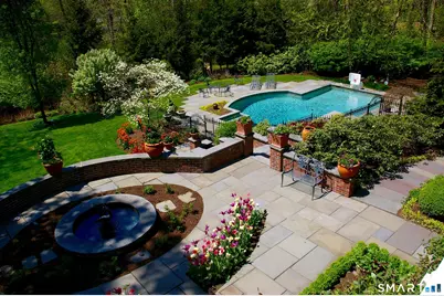 24 Clearview Lane, New Canaan, CT 06840 - Photo 2