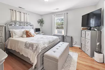 574 Thorme Street, Bridgeport, CT 06606 - Photo 12