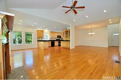 453 Tributary Lane, Windsor, CT 06095 - Photo 10