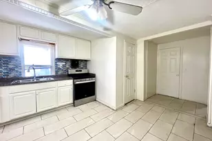 128 Franklin St, Waterbury, CT 06706 - Photo 6