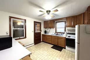 329 Ezra St, Bridgeport, CT 06606 - Photo 6