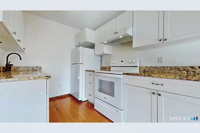 241 West Walk #241, West Haven, CT 06516 - Photo 2