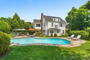 23 Auldwood Rd, Stamford, CT 06902 - Photo 1