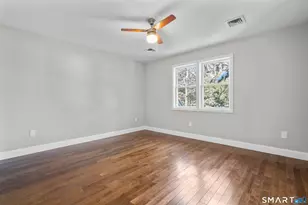 370A W Mountain Rd, Simsbury, CT 06092 - Photo 32