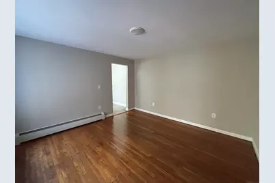 213 Golden Hill Street #5G, Bridgeport, CT 06604 - Photo 6