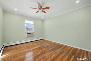 81 Cherry Hill Dr, Bridgeport, CT 06606 - Photo 14