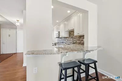 100 Seaview Avenue #2J, Norwalk, CT 06855 - Photo 8