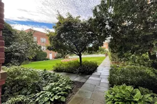 70 Strawberry Hill Ave, Stamford, CT 06902 - Photo 20