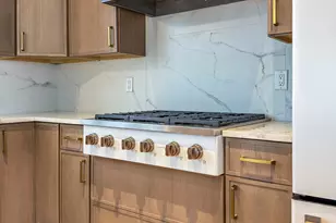 195 Willow Creek Estates Dr, Southbury, CT 06488 - Photo 12