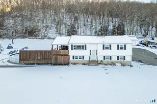 134 Massapeag Side Rd, Montville, CT 06382 - Photo 2