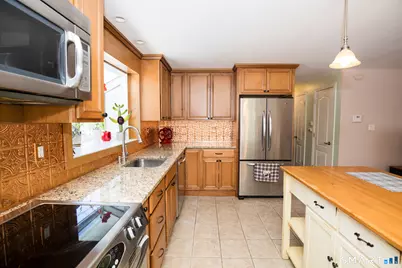 3 Loving Lane, Wallingford, CT 06492 - Photo 6
