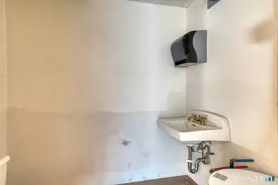 2404 Main Street, Hartford, CT 06120 - Photo 36